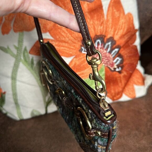 COACH Y2K WRISTLET GREEN TWEED MOHAIR NRASS BELTED DOG LEASH CLASP GOLD HANGTAG - Picture 7 of 14